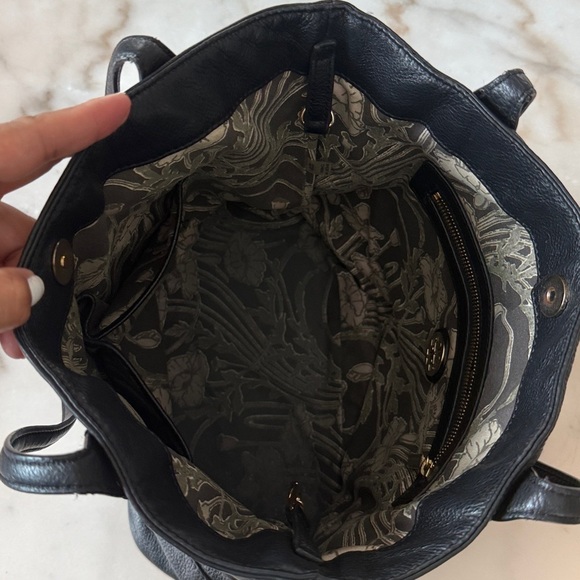 Tory Burch Michelle Leather Black Tote Bag Gold Logo - Picture 10 of 14